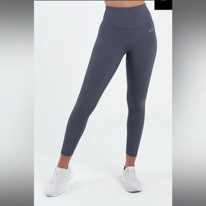 TLF Tempo Ribbed Leggings in Armada